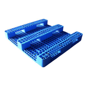 1212160-Three-Runner-Grid-Deck-Pallets-3