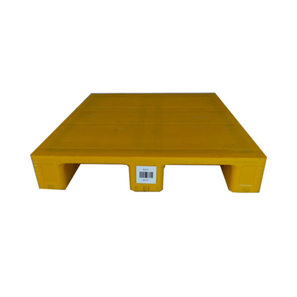 1200×1000×165Reinforced-Plastic-Pallet-–-Flat-Deck-with-Three-Runners-4