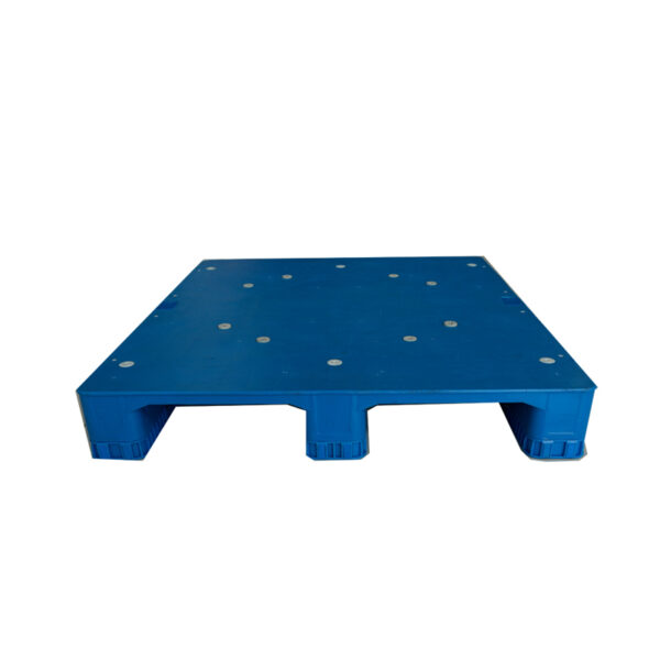 1210165-Heavy-Duty-Welded-Flat-Deck-Plastic-Pallets-with-3-Runner-5