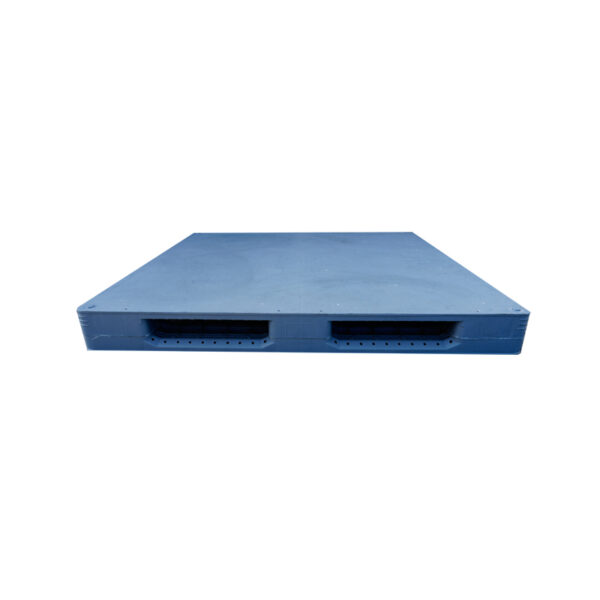 1650×1650×165-Welded-Flat-Deck-Plastic-Pallets-with-3-Runners-4