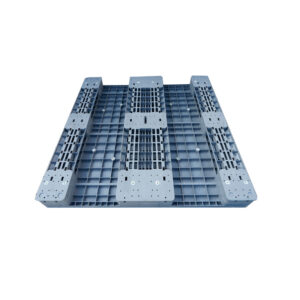 1650×1650×165-Welded-Flat-Deck-Plastic-Pallets-with-3-Runners-5