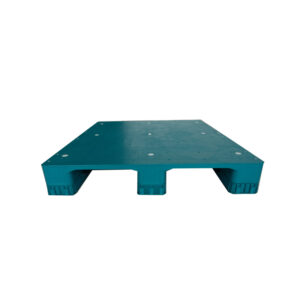 Assembled-Three-Runner-Flat-Deck-Plastic-Pallet-for-Heavy-Loads-1