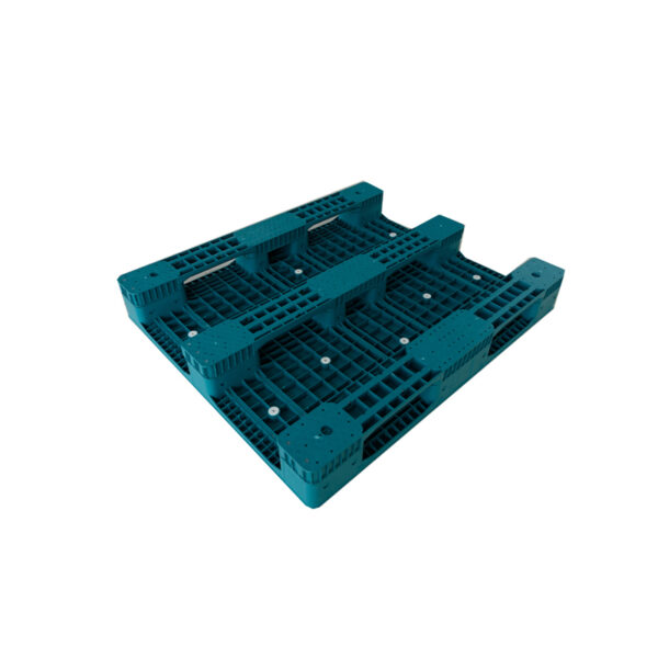 Assembled-Three-Runner-Flat-Deck-Plastic-Pallet-for-Heavy-Loads-7