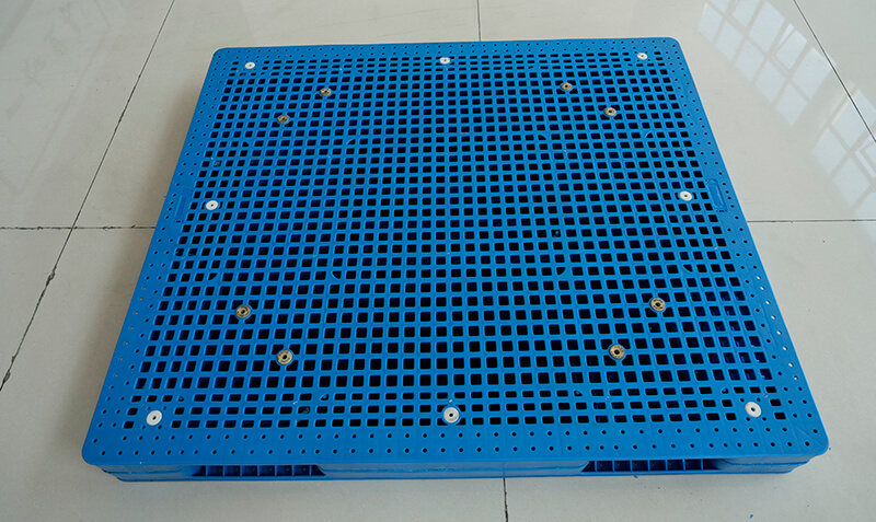  1500×1300-Heavy-Duty-Double-Sided-Welded-Pallets-for-Fertilizer-12