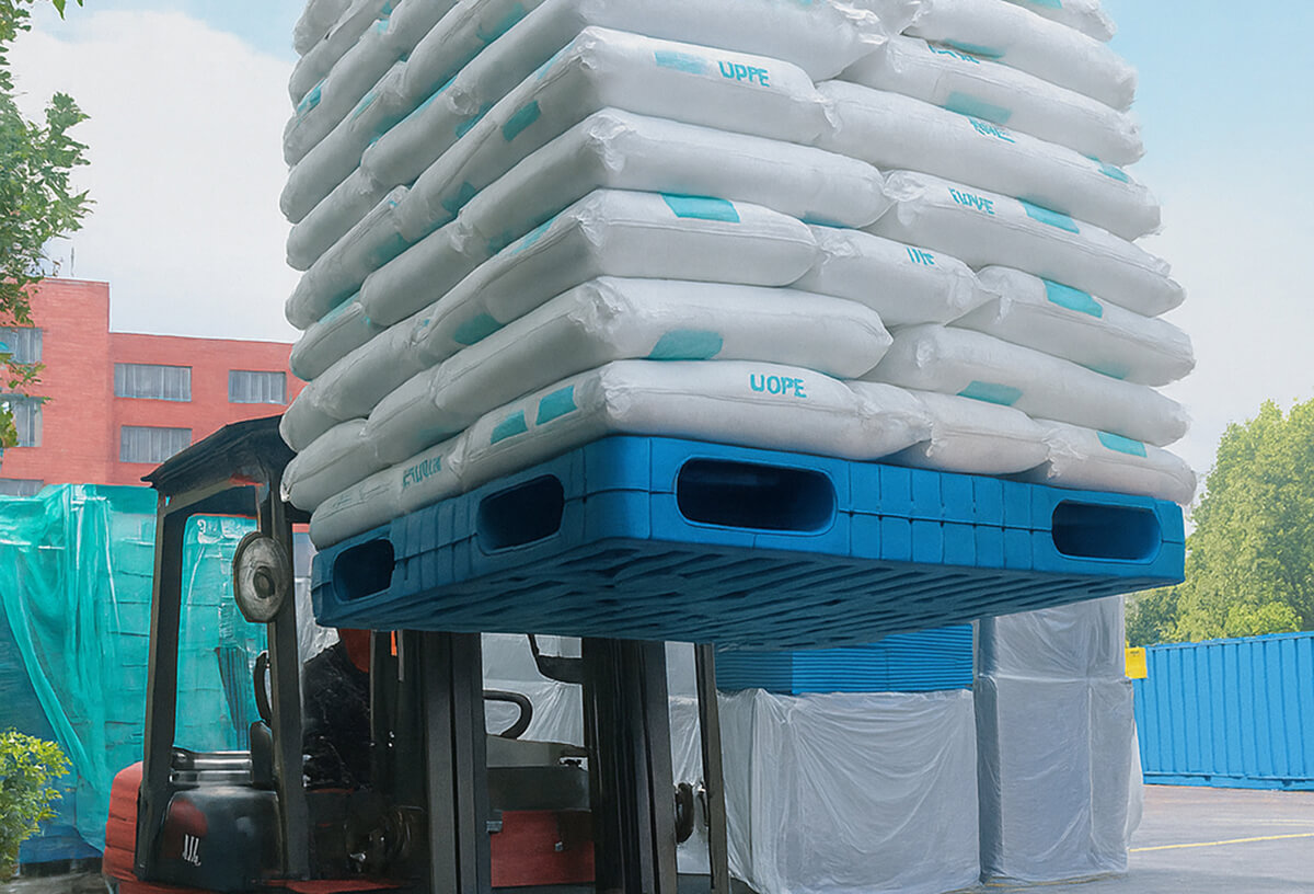 Double-sided plastic pallet used in cold storage and chemical industry with strong corrosion resistance