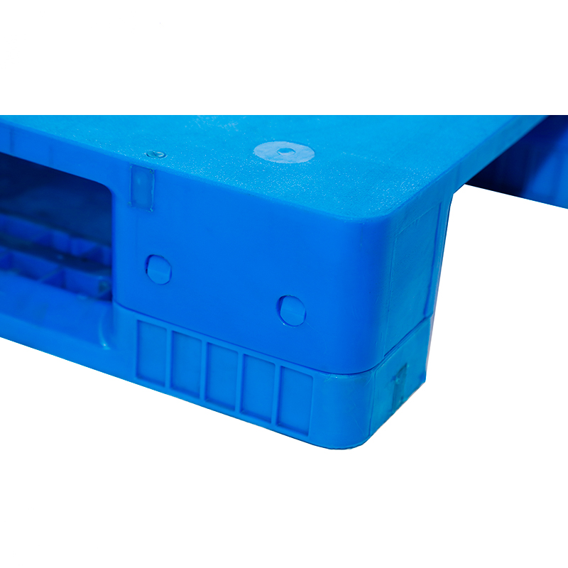 1200X1000X150mm-Assembled-Three-Runner-Flat-Deck-Plastic-Pallet-12