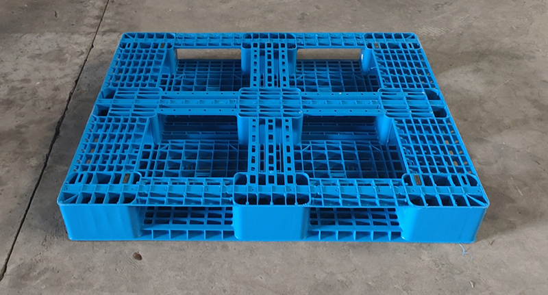 1200x1000-Heavy-Duty-Six-Runner-Pallets-for-Food-Beverage-22